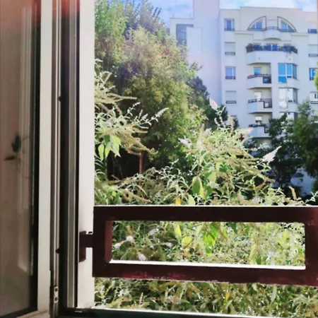 Near Buttes Chaumont Apartment Paris